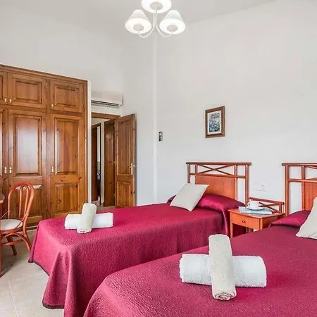 Villa Cala Galdana Sleeps 8 Pool Air Con Wifi