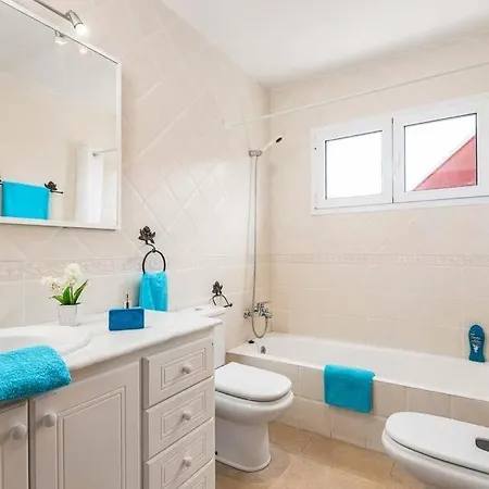 Cala Galdana Sleeps 8 Pool Air Con Wifi *